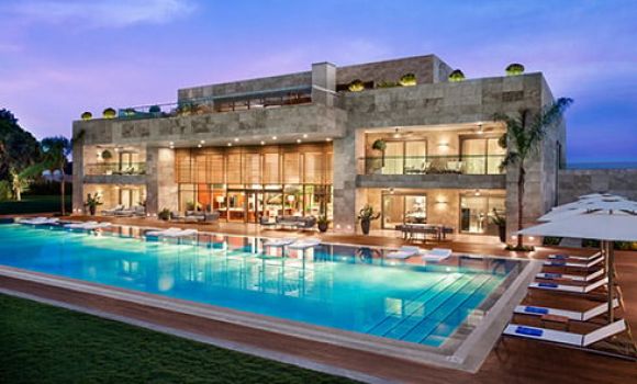 Crown Villa