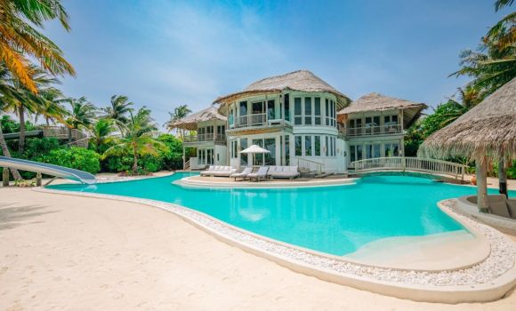 4 Bedroom Island Reserve with Slide (Villa 28)