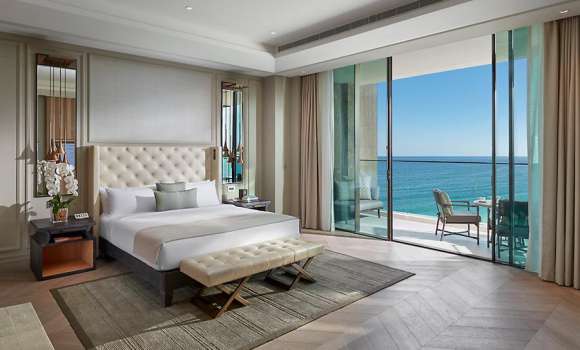 Premier Sea View Suite