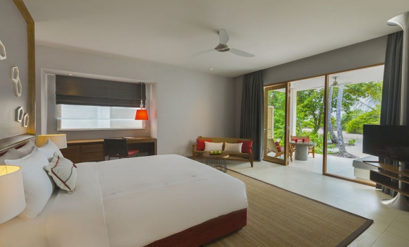 Deluxe Beach Bungalow