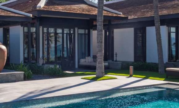 Five-Bedroom Beachfront Pool Villa