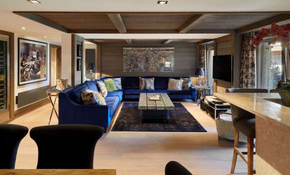 Three-Bedroom Prestige Family Apartment C10 (138 sq.m.)