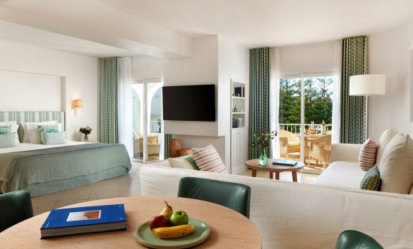 Oasis Family Suites