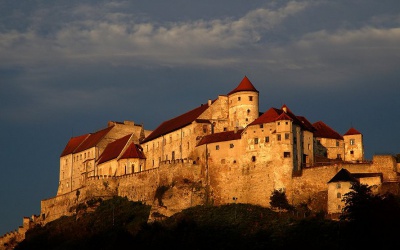 Найдовша фортеця Європи Бургаузен