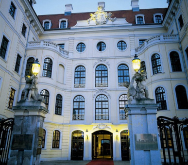 Фото Hotel Taschenbergpalais Kempinski 7