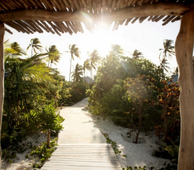 Фото Zanzibar White Sand Luxury Villas 12