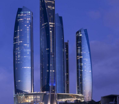 Фото Jumeirah at Etihad Towers Abu Dhabi (ОАЭ, Абу-Даби) 1