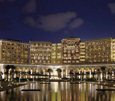 Фото The Ritz Carlton Abu Dhabi Grand Canal (ОАЭ, Абу-Даби) 1