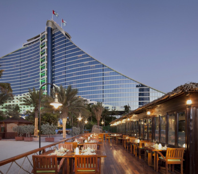 Фото Jumeirah Beach Hotel (Дубаи, Джумейра) 13