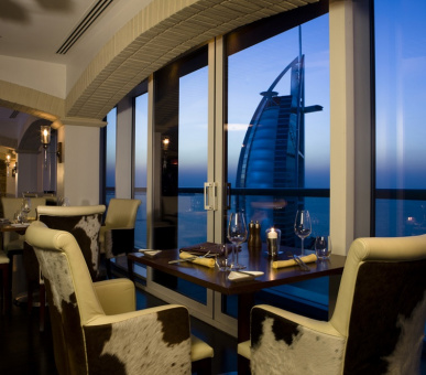 Фото Jumeirah Beach Hotel (Дубаи, Джумейра) 29