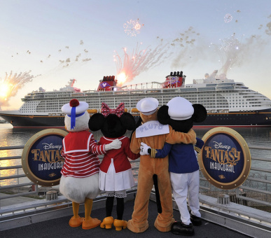 Фото Лайнер Disney Fantasy (Круизы, Disney Cruise Line) 5