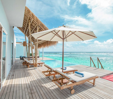 Фото Emerald Maldives Resort 9