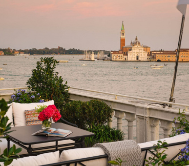 Фото The St. Regis Venice 31