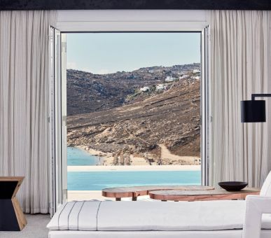 Фото Royal Myconian Resort, Leading Hotels of the World 8