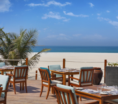 Фото The Ritz-Carlton, Ras Al Khaimah, Al Hamra Beach 14