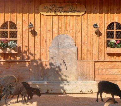 Фото Airelles Saint-Tropez Château de la Messardière 3