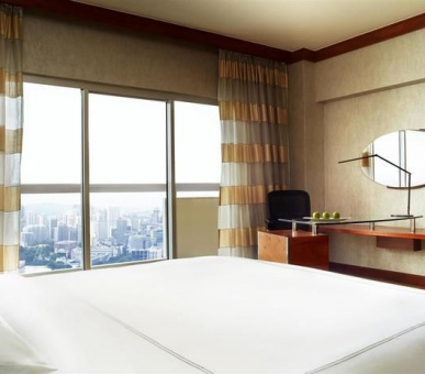 Фото Swissotel The Stamford 2