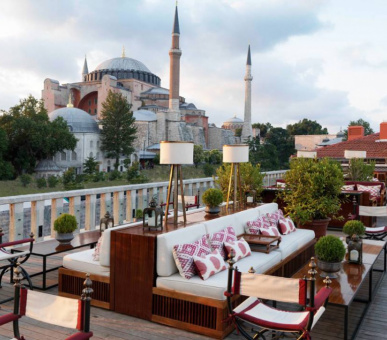 Фото Four Seasons Hotel Istanbul at Sultanahmet 8