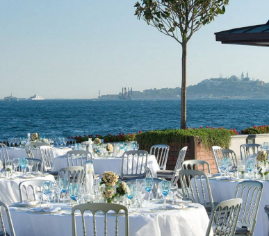 Фото Four Seasons Hotel Istanbul at Bosphorus 13