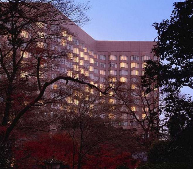 Фото Four Seasons Hotel Tokyo at Chinzan-so (Япония, Токио) 1