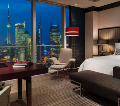 Фото Four Seasons Hotel Shanghai Pudong (Китай, Шанхай) 3