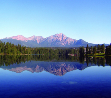 Фото The Fairmont Jasper Park Lodge (Канада, Яспер, штат Альберта) 12