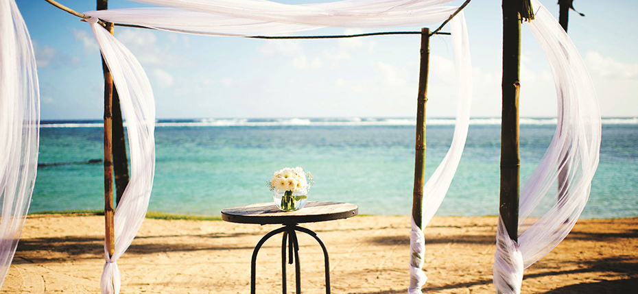 Outrigger Mauritius Beach Resort предлагает оригинально заверить вторую половину в вечной любви